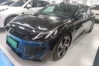 领克Z10 2024款 95kWh 702km四驱智驾Ultra