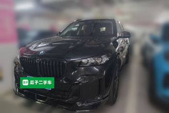 宝马X5 2023款 xDrive 30Li 尊享型M运动曜夜套装