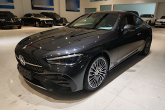 奔驰CLE 2024款 CLE 300 4MATIC 动感型轿跑车