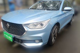 宝骏RC-6 2019款 1.5T CVT 24小时在线精英型