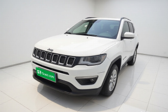 Jeep 指南者 2019款 220T 自动家享版