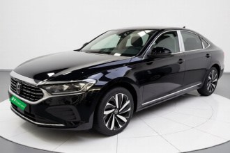 大众 帕萨特 2026款 出众款 380TSI 龙腾版