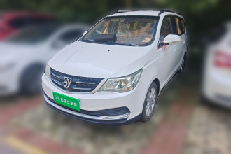 宝骏730 2016款 改款 1.5L 手动标准型 7座 国V