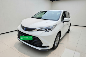 丰田 赛那SIENNA 2023款 2.5L混动 舒适版
