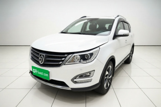 宝骏560 2015款 1.8L 手动豪华型