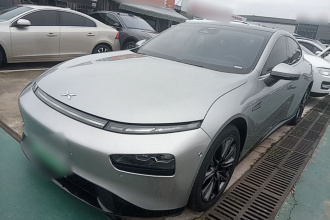 小鹏P7 2020款 670N