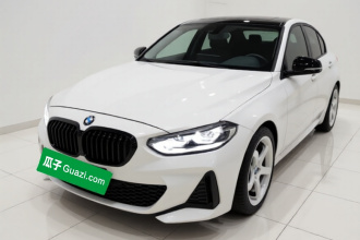 宝马1系 2021款 改款 125i M运动曜夜版