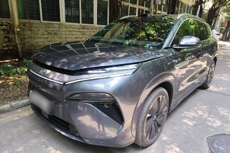 比亚迪 唐L 2025款 EV 600KM四驱激光雷达旗舰型