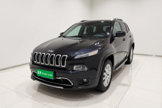 Jeep 自由光 2017款 2.4L 专业智能版