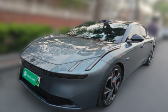 领克Z10 2024款 95kWh 702km四驱智驾Ultra