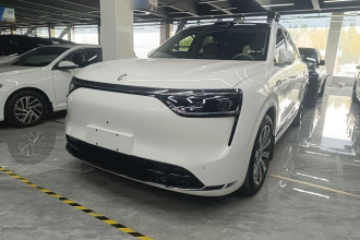 鸿蒙智行 问界M8 2025款 增程 Max+版 53.4kWh 6座版 (192线激光雷达）