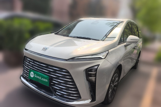 别克GL8 2025款 陆尊 智享版