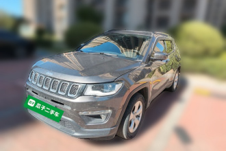 Jeep 指南者 2020款 220T 自动精英版