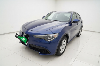 阿尔法·罗密欧 Stelvio斯坦维 2017款 2.0T 200HP 精英版