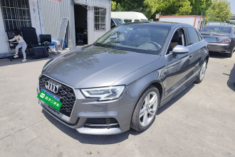 奥迪A3 2018款 30周年年型 Limousine 35 TFSI 时尚型