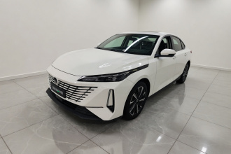 长安 逸动 2024款 1.5T GDI自动 尊贵型