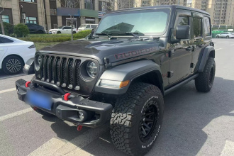 Jeep 牧马人 2019款 2.0T Rubicon 四门版 国VI
