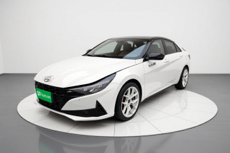 现代 伊兰特 2021款 240TGDi DCT LUX尊贵版