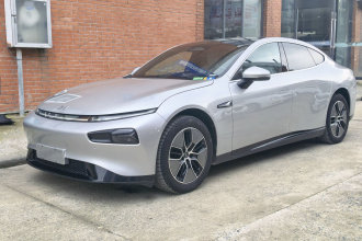 小鹏P7 2023款 P7i 702 Pro