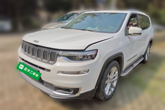 Jeep 大指挥官 2020款 2.0T 两驱精英版