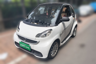 smart fortwo 2014款 1.0 MHD 硬顶新年特别版