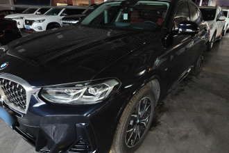 宝马X4 2022款 xDrive 25i M运动套装