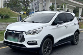 比亚迪 元新能源 2018款 EV360 智联炫酷型