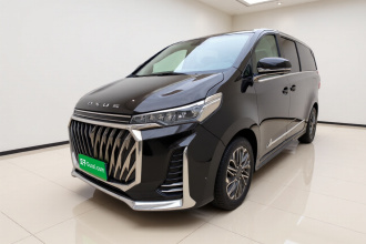 上汽大通MAXUS 大通G20 2023款 改款 PLUS 2.0T 汽油自动豪华版