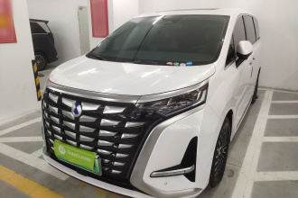 腾势D9 2022款 DM-i 970 四驱旗舰型