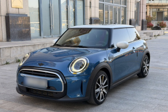 MINI 2022款 1.5T COOPER 艺术家