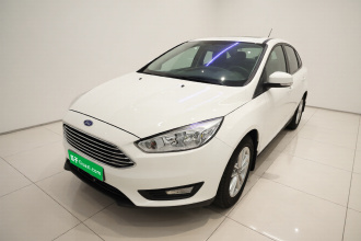 福特 福克斯 2018款 三厢经典 1.6L 自动风尚型智行版