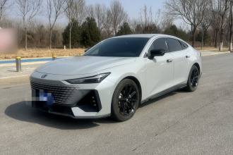 长安UNI-V 2022款 1.5T 卓越型