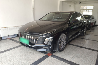 红旗E-QM5 2022款 431km 充电乐享版