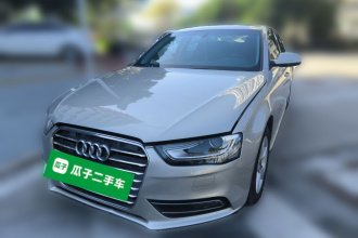 奥迪A4L 2016款 30 TFSI 典藏版 自动舒适型