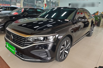 大众 帕萨特 2025款 出众款 330TSI 精英版