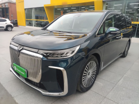 岚图汽车 岚图梦想家 2025款 PHEV 四驱旗舰鲲鹏版