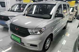 五菱汽车 五菱宏光V 2022款 1.5L劲取版电动助力LAR