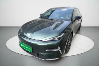 吉利银河 银河星耀8 2025款 130km EM-i 尊享版