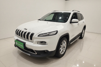 Jeep 自由光 2017款 2.0L 优越版