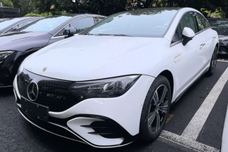 奔驰EQE 2025款 500 4MATIC 先锋版