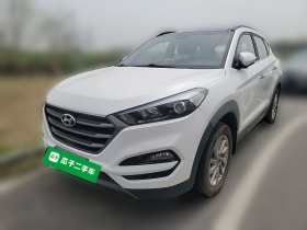 现代 途胜 2015款 2.0L 自动两驱智能型