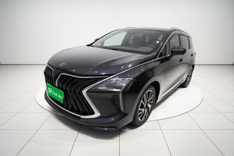 东风风行 风行游艇 2022款 1.5T DCT逐浪版