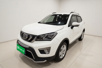 长安CS15 2016款 1.5L 手动时尚版