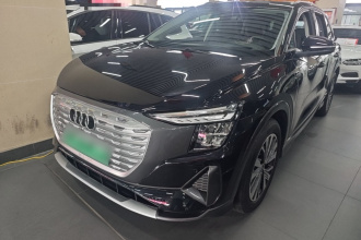奥迪Q5 e-tron 2023款 40 e-tron 闪耀型 机甲套装