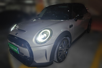 MINI 2022款 改款 2.0T COOPER S 艺术家 五门版