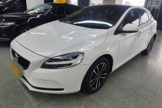 沃尔沃V40 2017款 T3 智逸版