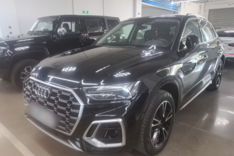 奥迪Q5L 2024款 40 TFSI 时尚动感型