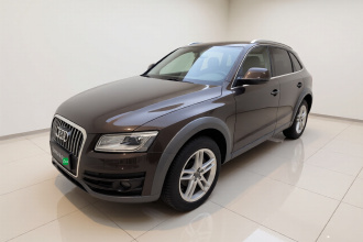 奥迪Q5 2018款 典藏版 40 TFSI 技术型