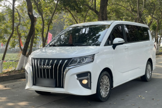 BAW北汽制造 锐胜王牌M7 2023款 2.0L 自动长轴商务型 9座