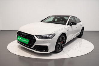 奥迪A7L 2024款 45 TFSI quattro RS 套件竞速版